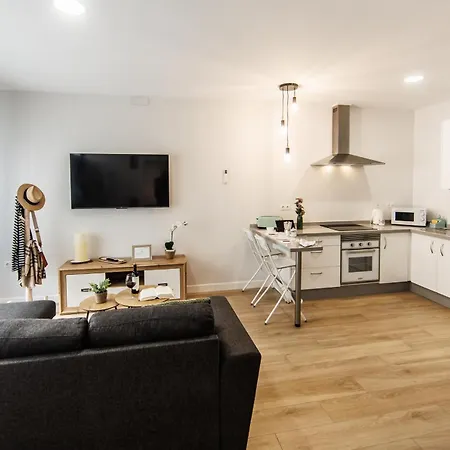 Luxury Merlot Apartment